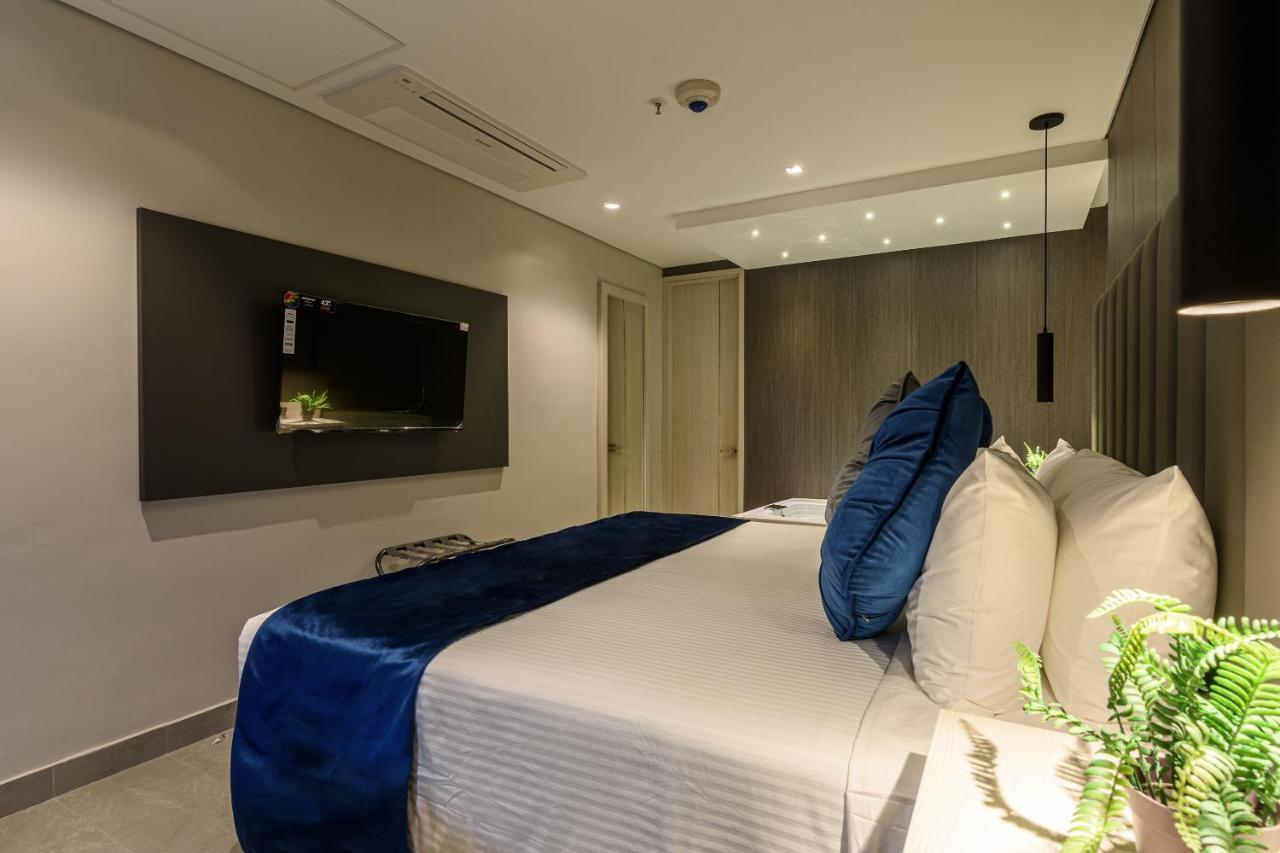 4 Sur Hotel Medellín Buitenkant foto