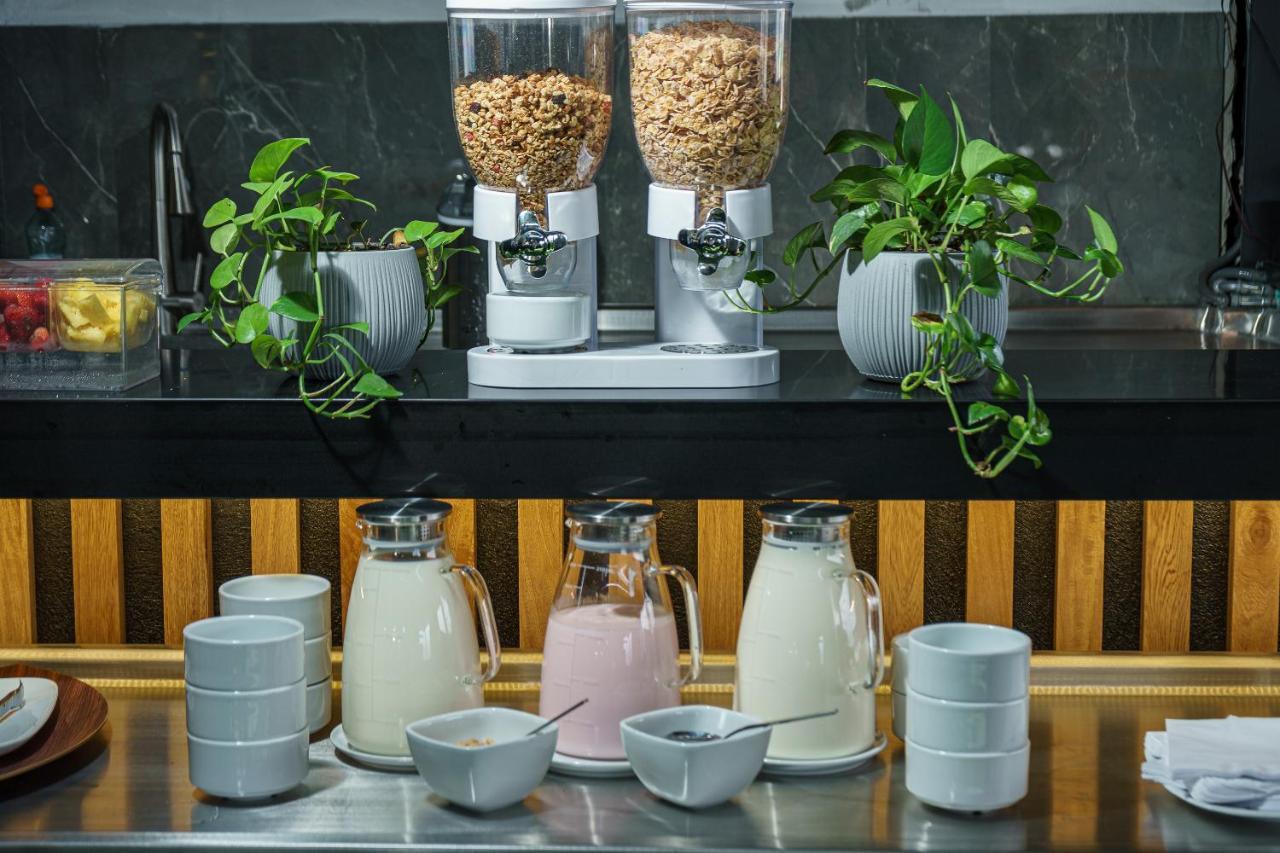 4 Sur Hotel Medellín Buitenkant foto